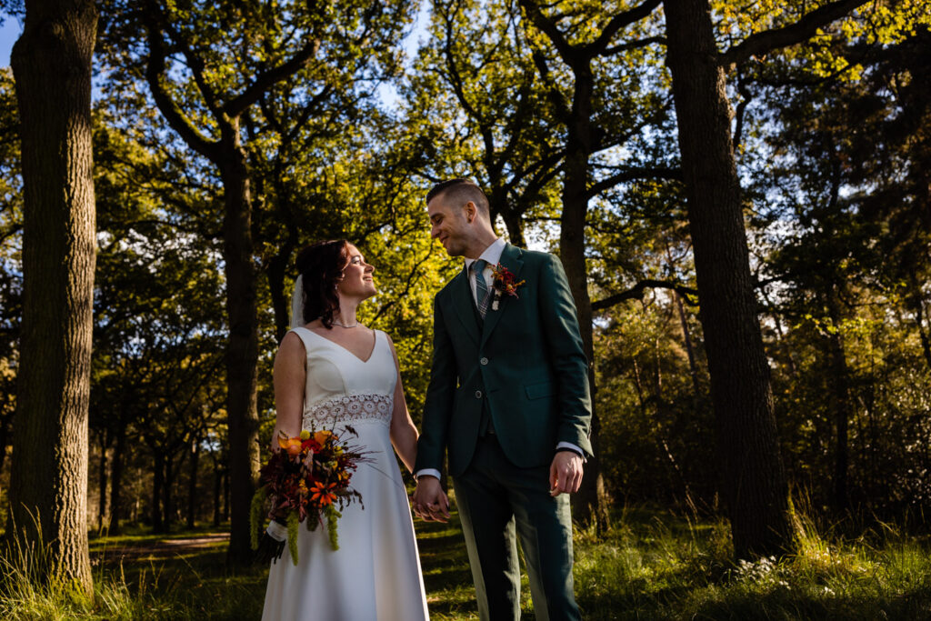 LIEFDEMOETJEVIEREN-zundert-hoevekleinzundert-trouwen-bruiloft-bruidsfotograaf-huwelijksfotograaf-brabant-trouweninbrabant-12